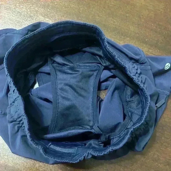 Lululemon navy track lined short - Picture 6 of 9